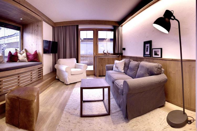 Haus Lina Lägenhet Sankt Anton am Arlberg Exteriör bild